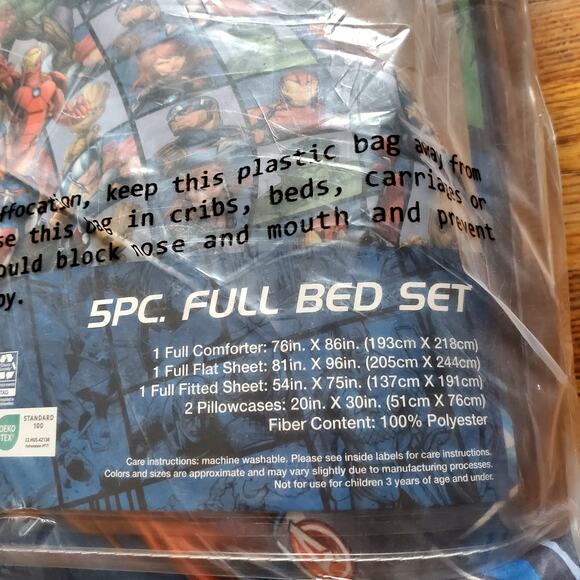 New Marvel 5 Piece Full Size Bed Sheet Reversible New - Picture 2 of 5